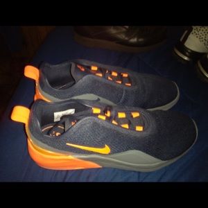 Nike Air Max Motion 2